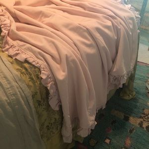Bella Notte velvet pink throw blanket like new!